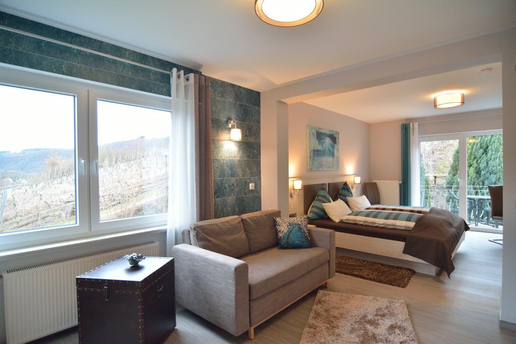 Hotel-Restaurant-Weingut Kapellenhof Klotten Exteriér fotografie